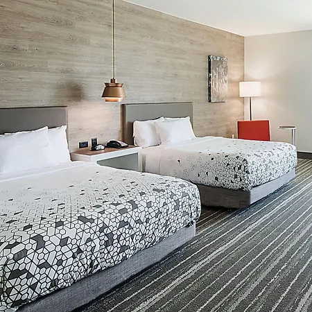Four Points By Sheraton Plano Hotel Exterior photo