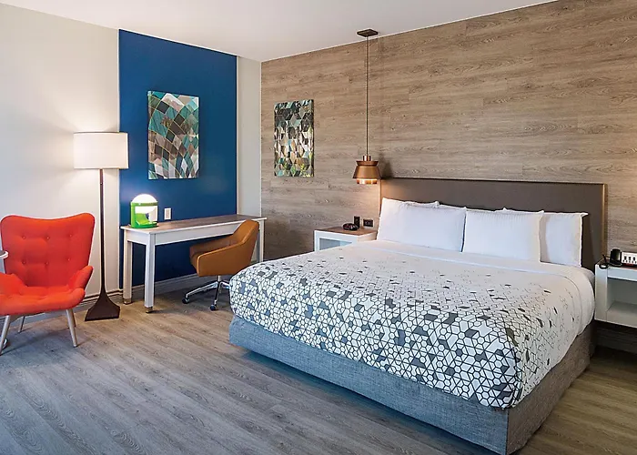 La Quinta by Wyndham Plano Legacy Frisco