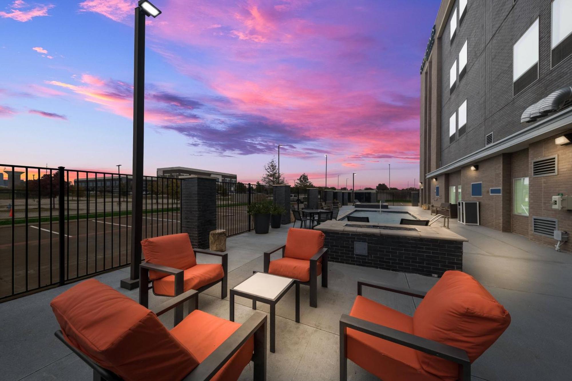 Four Points By Sheraton Hotel Plano