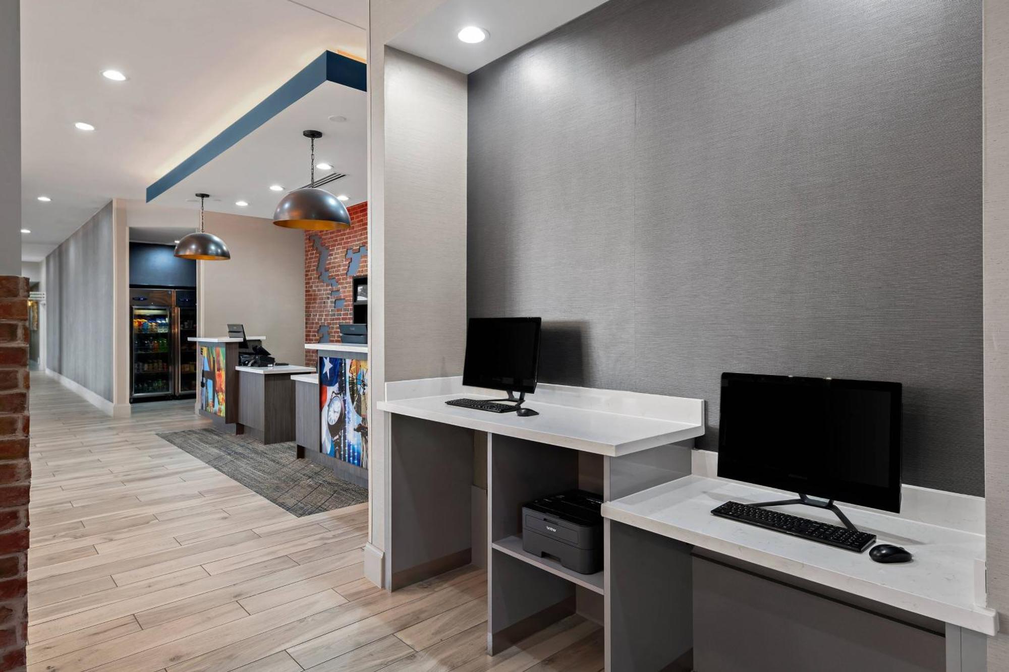 Four Points By Sheraton Plano