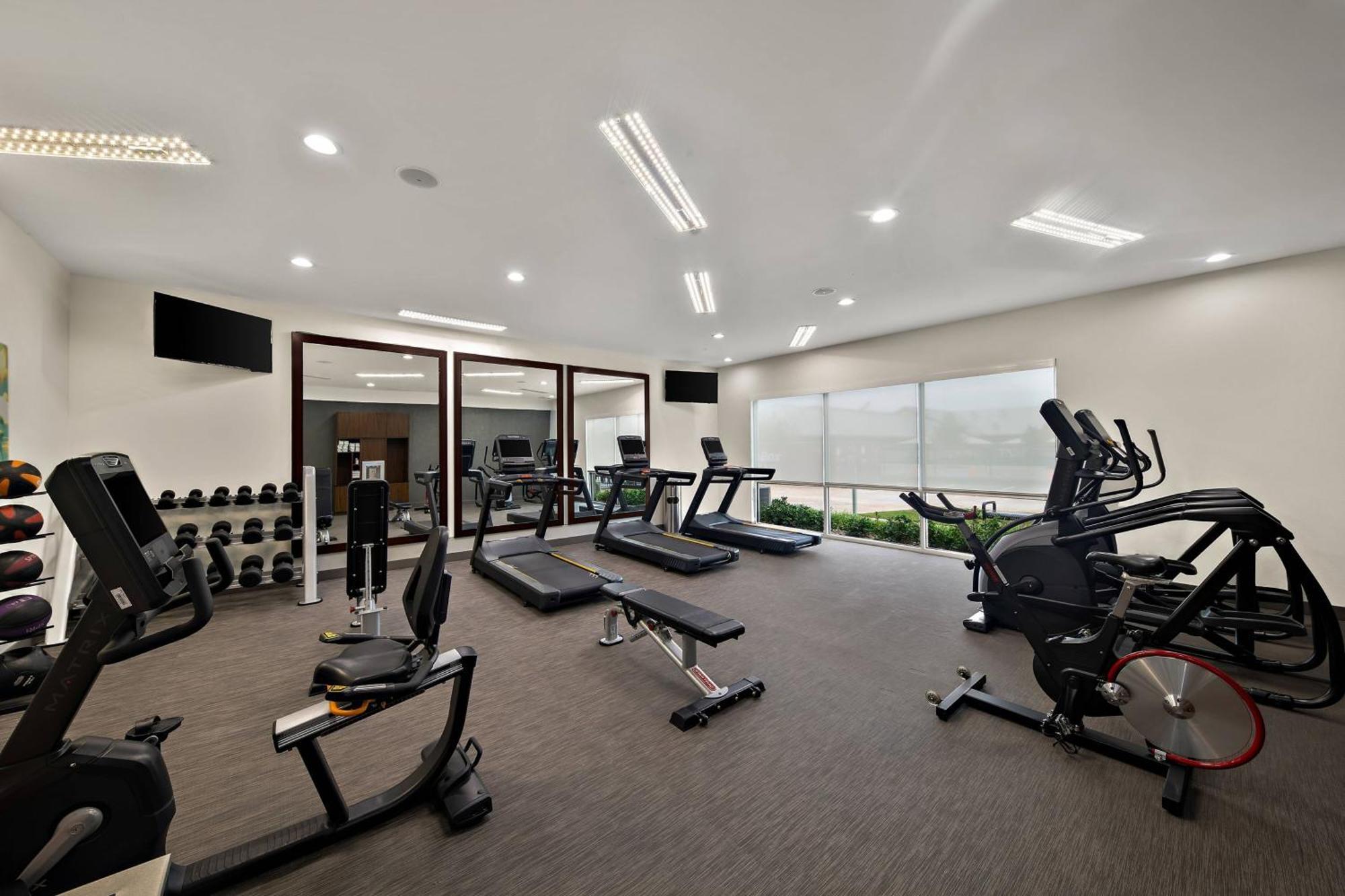 Hotel Four Points By Sheraton 3*