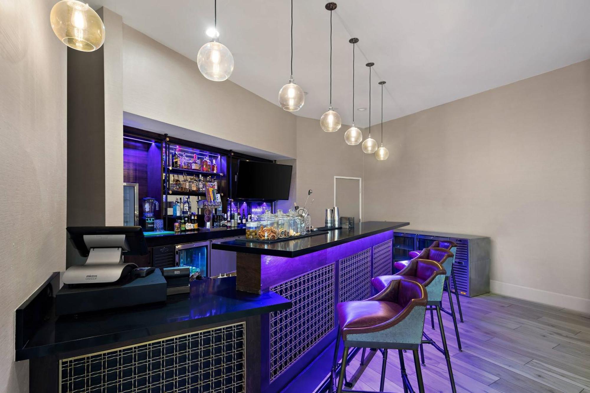 Four Points By Sheraton Hotel 3*